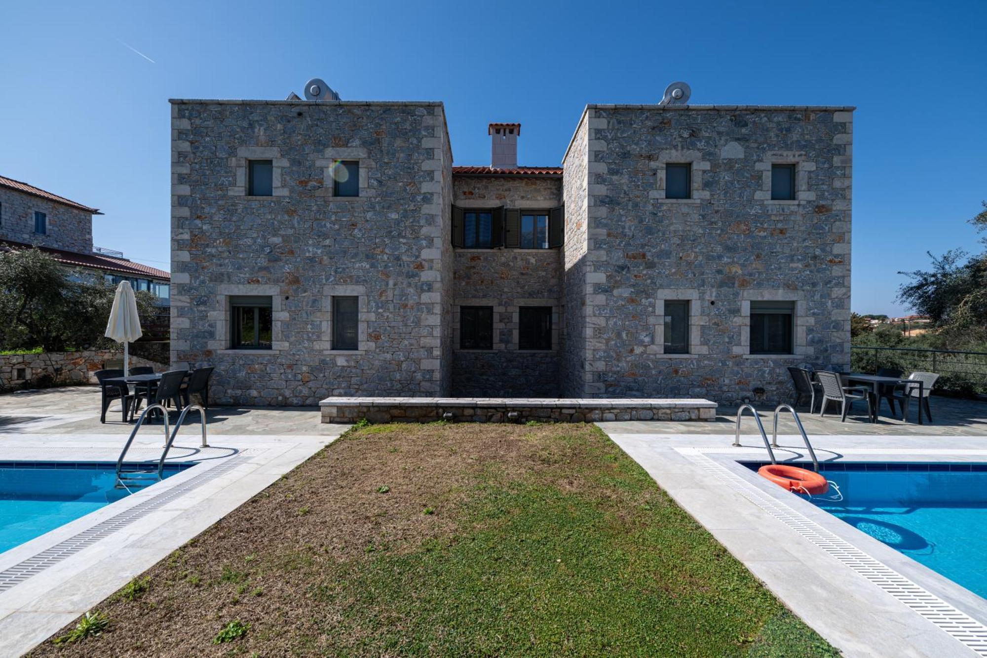 Torri Di Pietra Villa Stoúpa Dış mekan fotoğraf
