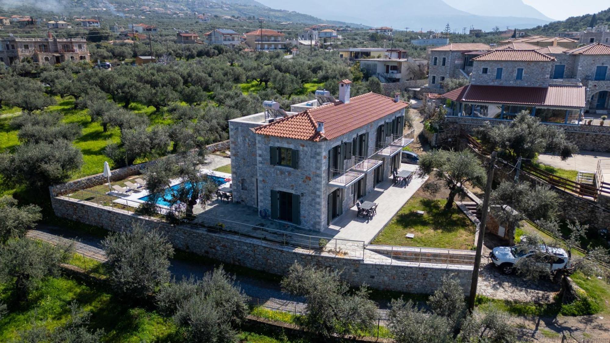 Torri Di Pietra Villa Stoúpa Dış mekan fotoğraf