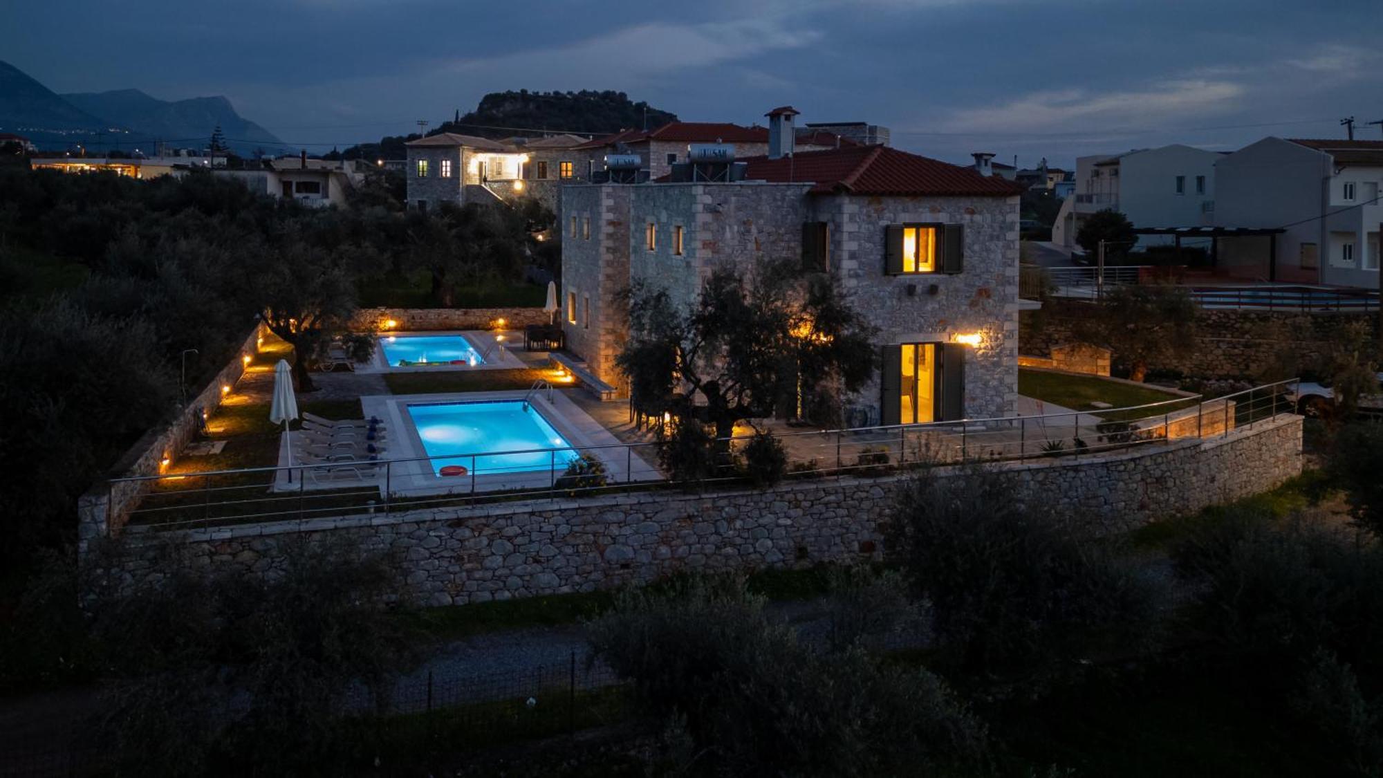 Torri Di Pietra Villa Stoúpa Dış mekan fotoğraf