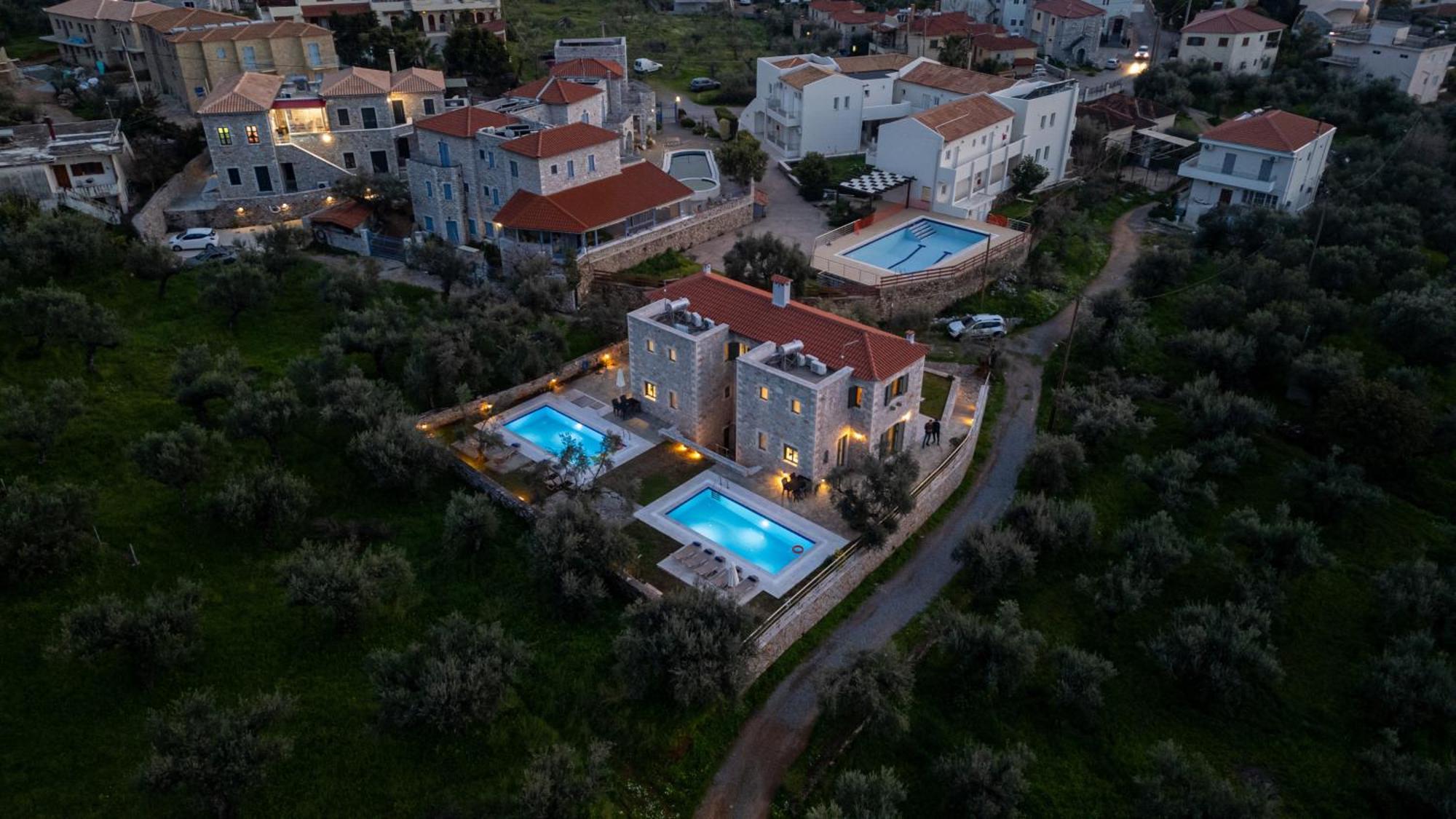 Torri Di Pietra Villa Stoúpa Dış mekan fotoğraf