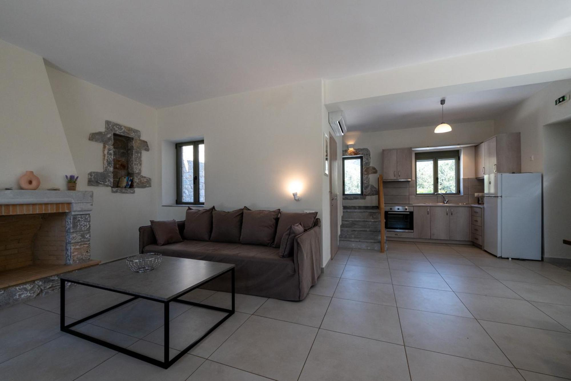 Torri Di Pietra Villa Stoúpa Oda fotoğraf